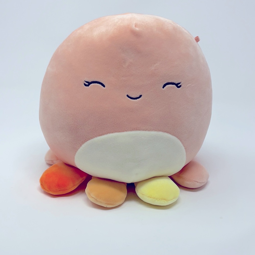 NWOT 8” Squishmallow Melina . Salmon and white Octopus.